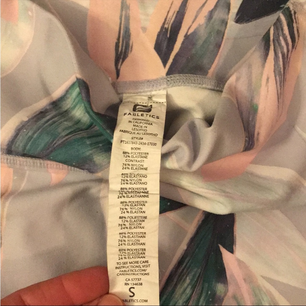 Fabletics Miami Print - Picture 4 of 4
